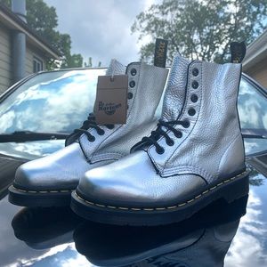 Dr. Martens Metallic 1460 Pascal Lace up Boots Sz 7